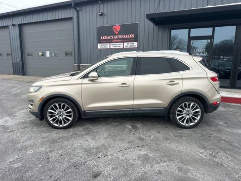 Used 2017 Lincoln MKC Reserve image 2