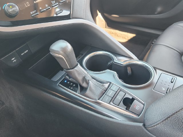 Used 2019 Toyota Camry XSE w/ Driver Assist Package FWD image 16
