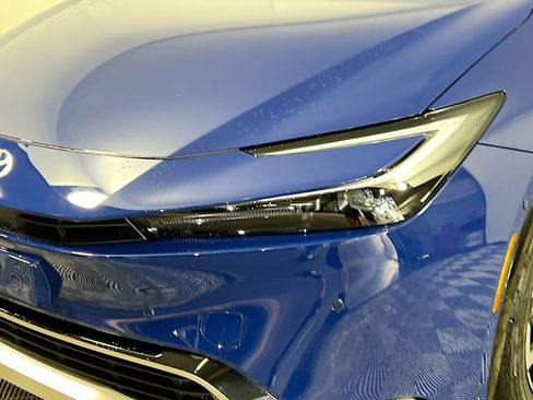 New 2026 Toyota Prius Plug-In Hybrid image 9