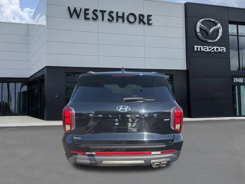Used 2024 Hyundai Palisade Limited image 4