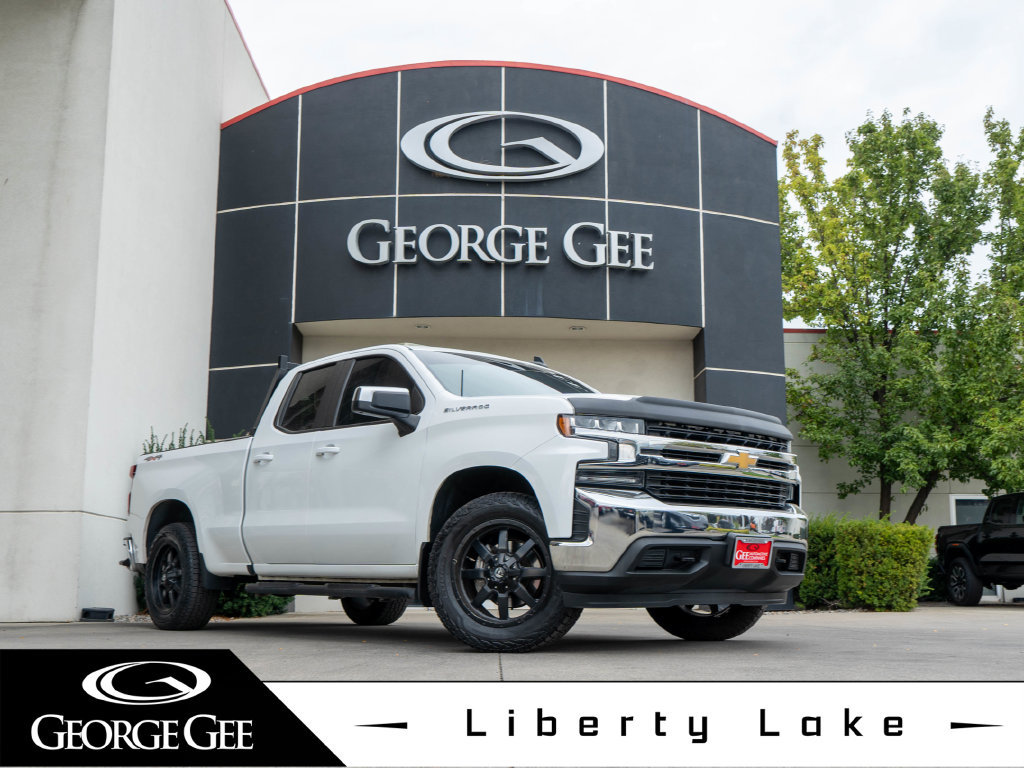 Used 2020 Chevrolet Silverado 1500 LT w/ Trailering Package AWD/4WD image 1