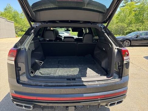 Used 2024 Volkswagen Atlas Cross Sport SEL Premium R-Line AWD/4WD image 16