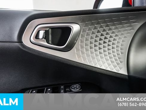 Used 2025 Kia Soul LX w/ LX Technology Package image 44