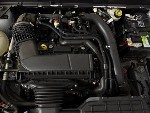 Used 2025 Ford Maverick XLT w/ Equipment Group 302A AWD/4WD image 21