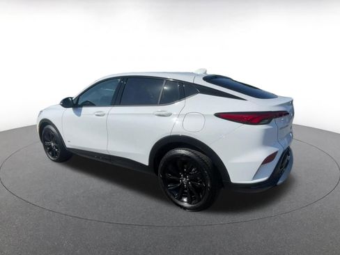 Used 2025 Buick Envista Sport Touring image 10