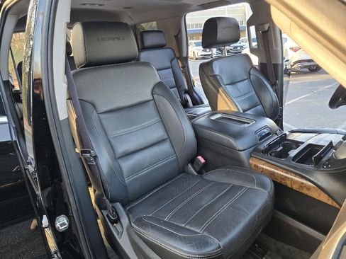 Used 2015 GMC Yukon Denali w/ Premium Package image 28