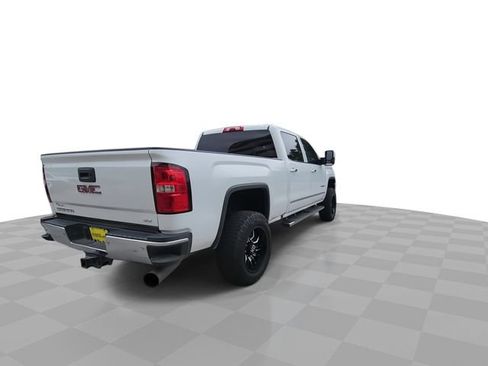 Used 2018 GMC Sierra 2500 SLT w/ Duramax Plus Package AWD/4WD image 8