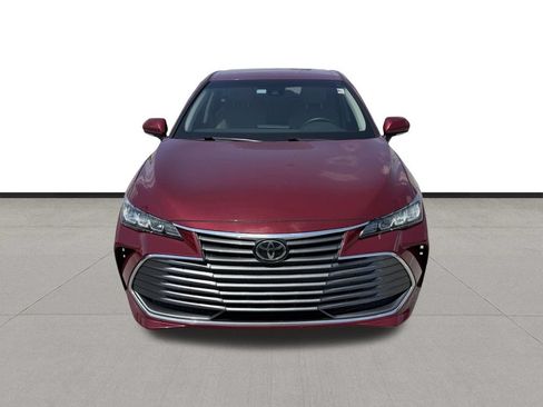 Used 2021 Toyota Avalon XLE FWD image 2