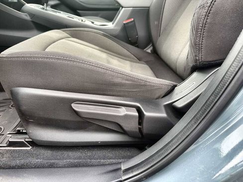 Used 2024 Subaru Crosstrek 2.0i image 12