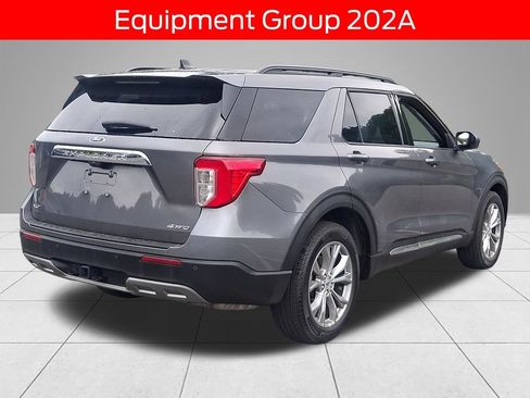 Certified 2023 Ford Explorer XLT w/ Equipment Group 202A AWD/4WD image 4