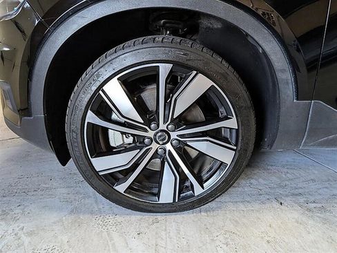 Used 2021 Volvo XC40 P8 Recharge w/ Advanced Package AWD/4WD image 15