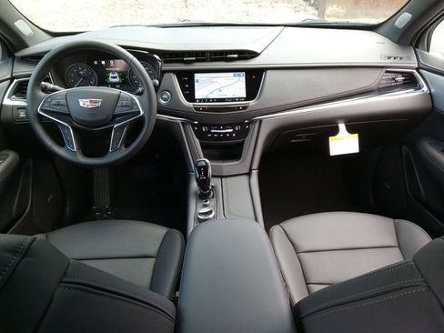 New 2026 Cadillac XT5 Premium Luxury w/ LPO, ONYX Package image 15