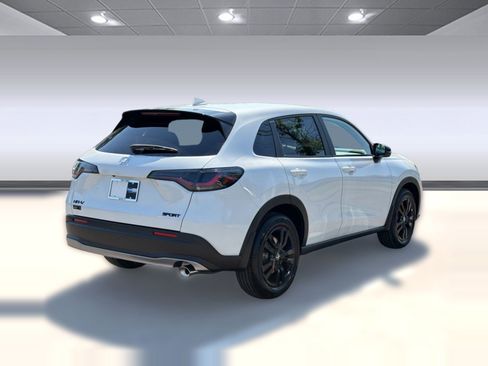 New 2026 Honda HR-V Sport image 9