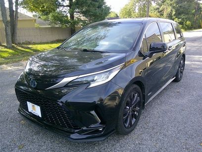 Used 2021 Toyota Sienna XSE