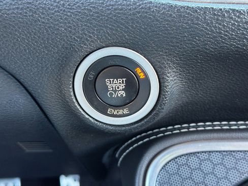 Used 2016 Dodge Challenger R/T Scat Pack w/ Leather Interior Group RWD image 22