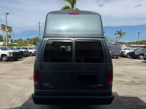 Used 2014 Ford E-350 and Econoline 350 Extended Super Duty w/ Power Group RWD image 5