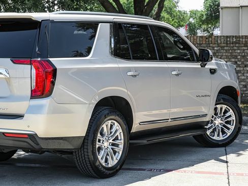 Used 2021 GMC Yukon SLT w/ SLT Luxury Plus Package RWD image 18