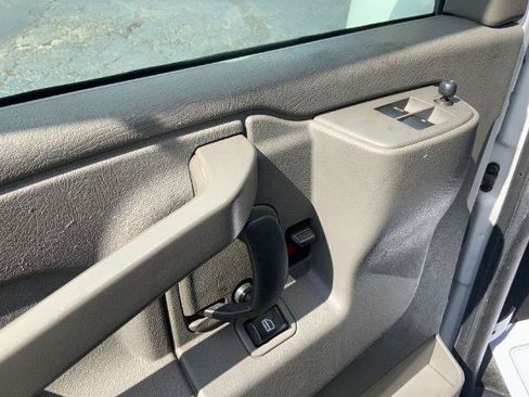 Used 2019 Chevrolet Express 2500 w/ Driver Convenience Package RWD image 13