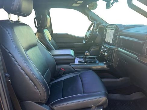 Used 2022 Ford F150 Lariat w/ Equipment Group 502A High AWD/4WD image 17