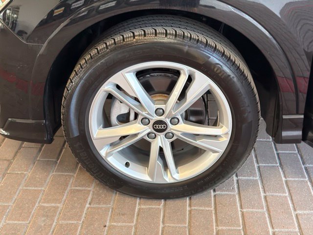 Used 2024 Audi Q3 2.0T Premium w/ Convenience Package AWD/4WD image 11
