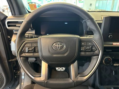 Used 2026 Toyota Tacoma TRD Sport AWD/4WD image 18