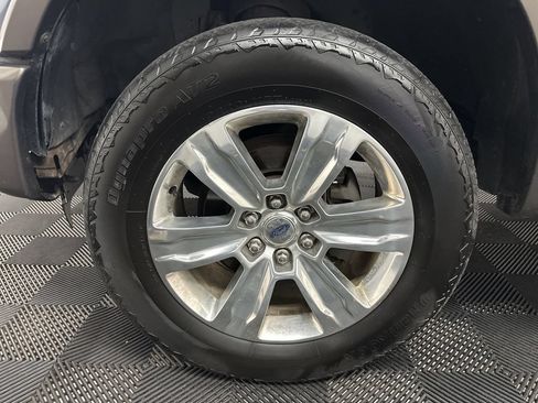 Used 2015 Ford F150 Lariat w/ Equipment Group 502A Luxury AWD/4WD image 34