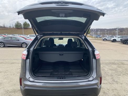 Used 2022 Ford Edge SE w/ Cargo Accessory Package image 15