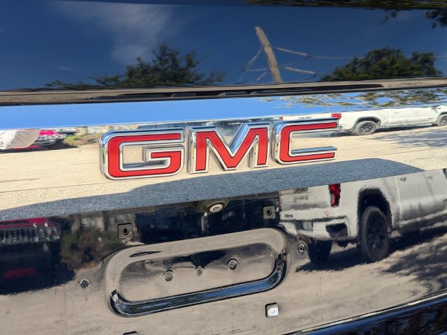 Certified 2023 GMC Yukon SLT RWD image 14