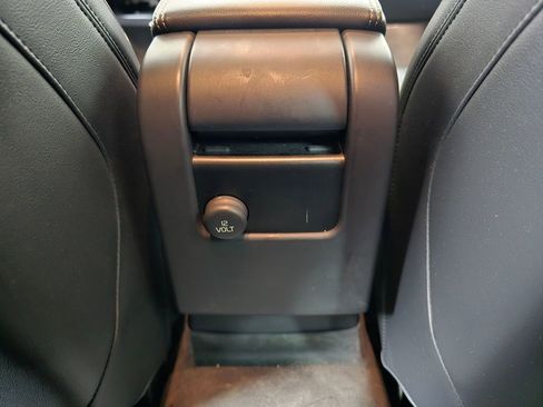 Used 2015 Volvo V60 T6 R-Design Platinum image 21