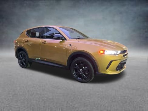 New 2024 Dodge Hornet GT w/ Tech Pack w/o Parking AWD/4WD image 2