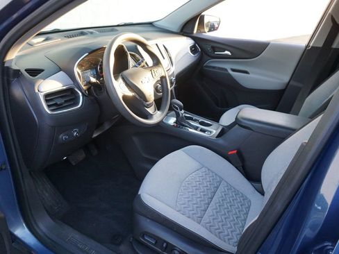 Used 2024 Chevrolet Equinox LS w/ LS Convenience Package FWD image 9