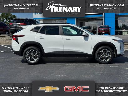 Used 2025 Chevrolet Trax LT w/ Driver Confidence Package