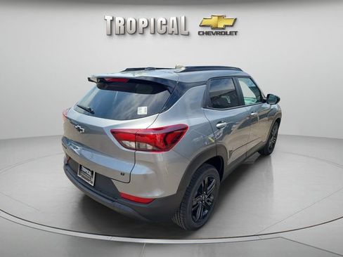 New 2026 Chevrolet TrailBlazer LT w/ Midnight Edition FWD image 5