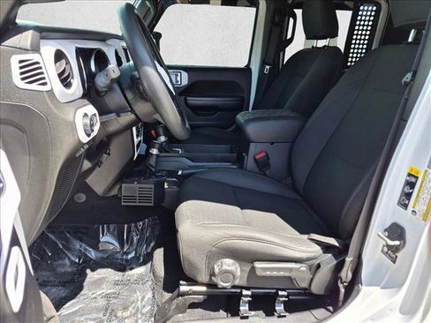 Used 2021 Jeep Gladiator Sport AWD/4WD image 15