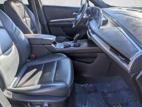 Used 2024 Cadillac XT4 Premium Luxury image 18