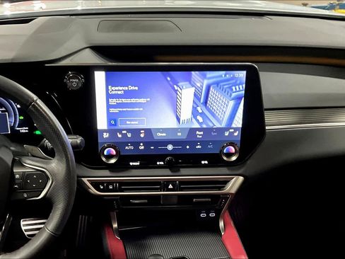 Used 2024 Lexus RX 500h F Sport image 6