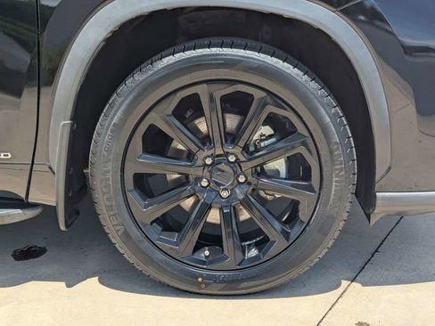 Used 2022 Toyota Highlander XLE AWD/4WD image 13
