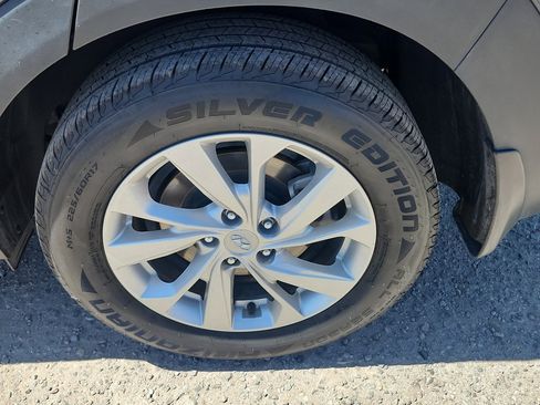 Used 2019 Hyundai Tucson Value FWD image 11