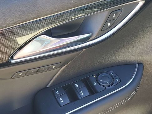 Used 2023 Buick Envision Essence image 46