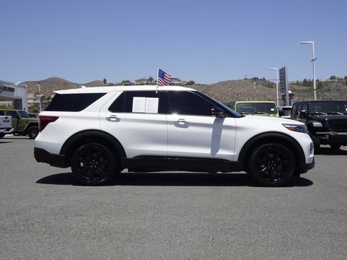 Used 2022 Ford Explorer ST w/ Equipment Group 401A AWD/4WD image 3