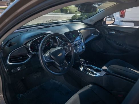 Used 2023 Chevrolet Malibu LT image 14