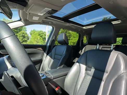 Certified 2023 Nissan Rogue SV AWD/4WD image 12