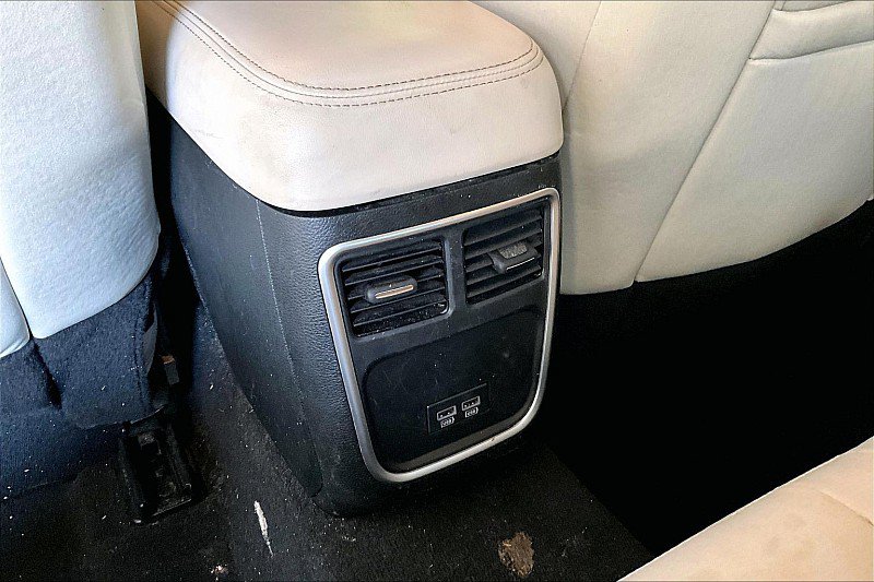 Used 2023 Chrysler 300 Touring w/ Sport Appearance Package RWD image 20
