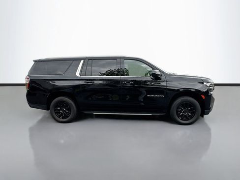 Used 2024 Chevrolet Suburban LT AWD/4WD image 10