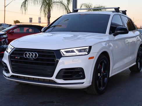 Used 2019 Audi SQ5 Prestige image 2