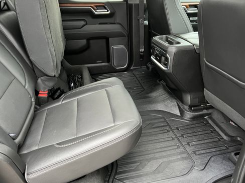 Used 2023 GMC Sierra 1500 Denali w/ Denali Reserve Package image 17