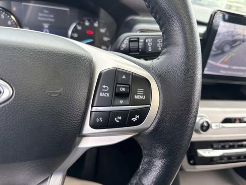 Used 2022 Ford Explorer XLT w/ Equipment Group 202A image 36