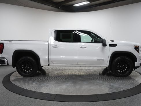 New 2026 GMC Sierra 1500 Elevation image 8