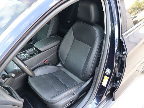 Used 2018 Buick Regal Essence w/ Driver Confidence Package #1 image 35