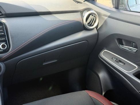 Used 2024 Nissan Versa SR FWD image 13